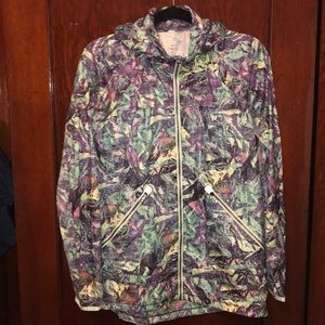 NWOT Lululemon Miss Misty II - size 6